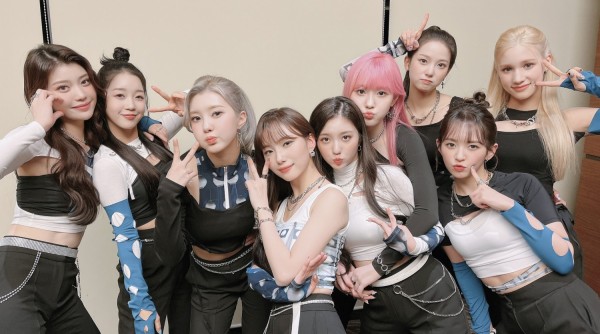 Kep1er Raih Pujian untuk Live Vocal Selama Encore Stage ‘WA DA DA’ - K