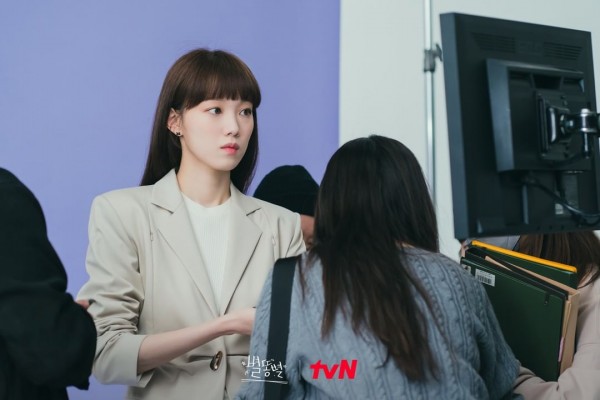 lee sung kyung digosipkan pacar kim young dae shooting lee sung kyung digosipkan pacar kim young dae shooting