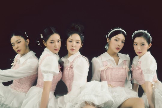 พรีออร์เดอร์ Comeback Red Velvet เกิน 510,000 ชุด ประกาศการแสดง Spring