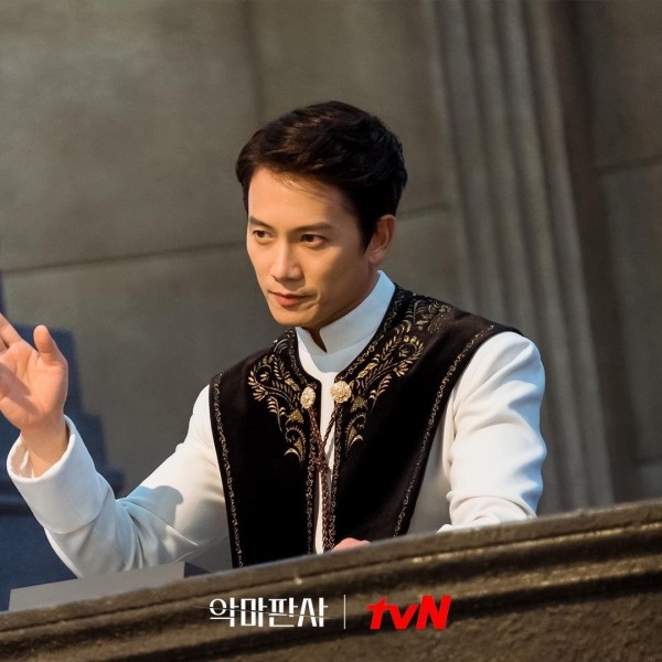 Ji Sung チソン